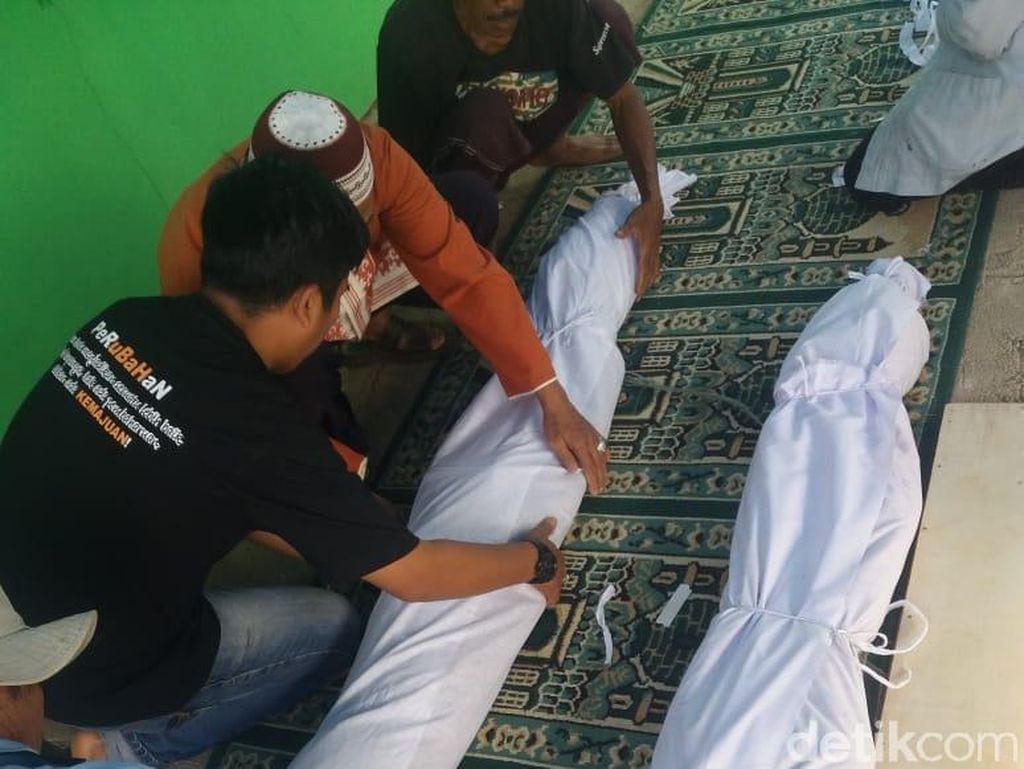 Jasad Mak Anih Penghafal Alquran Tetap Utuh Saat Makamnya Dibongkar