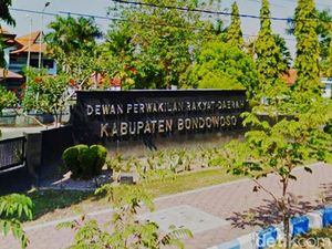 Loncat ke Partai Lain, 2 Anggota DPRD Bondowoso asal PKB di-PAW Loncat ke Partai Lain, 2 Anggota DPRD Bondowoso asal PKB di-PAW