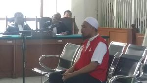 Foto: Bos Abu Tours di Kursi Pesakitan dan Luapan Emosi Jemaah