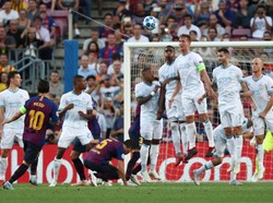 Karena Messi Terbiasa Melakukan Hal Luar Biasa