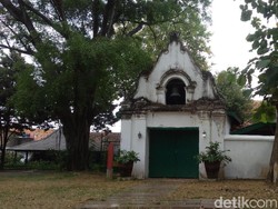 Lonceng Hadiah Raffles Pernah Jadi Penanda Waktu Salat di Cirebon