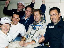 Yusaku Maezawa ke Bulan, Personil NSYNC Dulu Juga Siap Mengangkasa