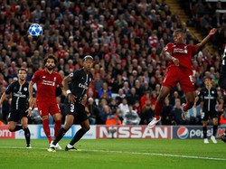 Inilah prosesi gol Daniel Sturridge ke gawang Alphonse Areola meneruskan umpan Andrew Robertson dari sisi kiri. (Phil Noble/Reuters)