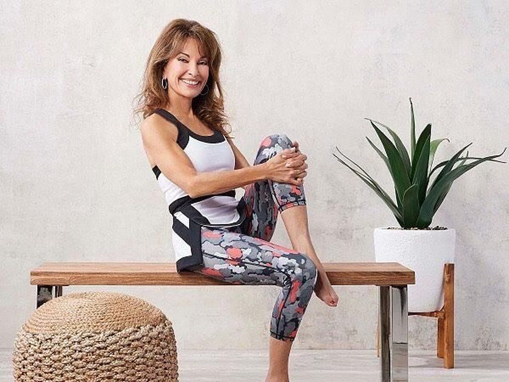 Potret Susan Lucci, Aktris 71 Tahun yang Tampil Seksi Pakai Baju Renang Potret Susan Lucci, Aktris 71 Tahun yang Tampil Seksi Pakai Baju Renang