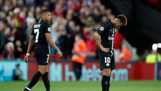 Neymar dan Kylian Mbappe masih akan menjalani pemeriksaan hingga hari Jumat (23/11).