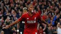 Setelah nyaris 30 menit tanpa gol, Daniel Sturridge membuka keunggulan Liverpool. Sturridge jadi starter di laga itu menggantikan Roberto Firmino yang dicadangkan. (Phil Noble/Reuters)