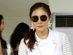 Dikritik Karena Pegang Bintang Laut, Wulan Guritno Punya Alasan