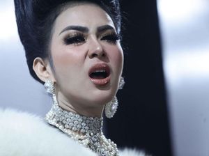 Syahrini Ingin Lanjut Nyanyi atau Nikah? Syahrini Ingin Lanjut Nyanyi atau Nikah?