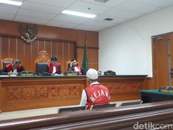 Awang, Bandar Sabu Cair Diskotek MG Divonis 19 Tahun Bui!