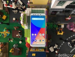 Rilis Mi A2, Xiaomi Tembak Samsung A8 dan iPhone 8 Plus