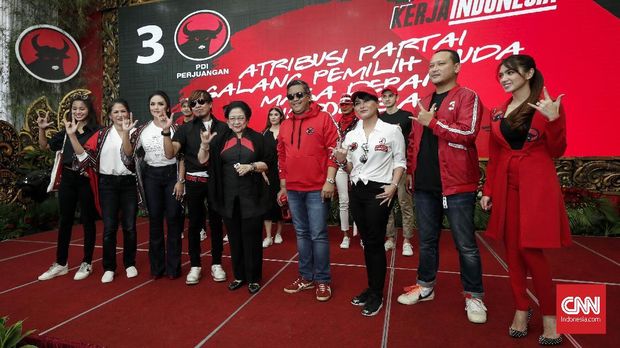 Gaya Centil Sang Banteng Pikat Pemilih Milenial