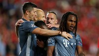 Jika menilik kekuatan finansial, Bayern Munich sangat mungkin berpeluang memboyong Pogba ke Allianz Arena. Tapi Die Roten sama sekali tak terlihat tertarik pada Pogba. Lebih jauh lagi, Pogba bukan tipe pemain yang mereka butuhkan. (Pedro Nunes/REUTERS)