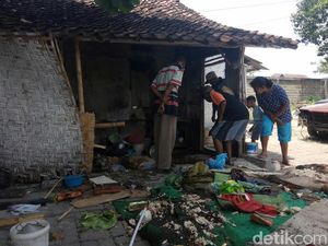 Rumah Dilalap Api, Pasutri Manula di Banyuwangi Ini Terbakar