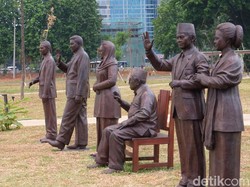 7 Patung Presiden Indonesia Hiasi Hutan Kota GBK