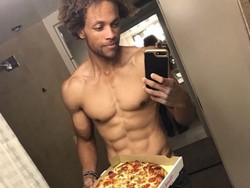 Pria Ini Sukses Turunkan BB 81 Kg Meskipun Selalu Makan Junk Food