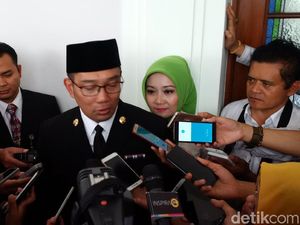 Ridwan Kamil Ajak Anies Nobar Persib Vs Persija di Stadion GBLA