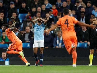 Manchester City Tumbang di Kandang