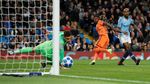 Manchester City Tumbang di Kandang