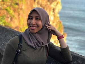 Liburannya Instruktur Fitnes Berhijab Malaysia di Bali