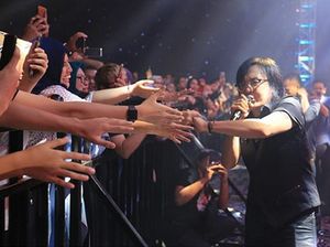 Dirawat di Rumah Sakit, Ari Lasso Sebut Sakit Punggungnya Kambuh Dirawat di Rumah Sakit, Ari Lasso Sebut Sakit Punggungnya Kambuh