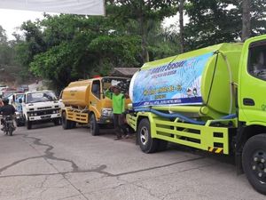 3 Kampung di Bekasi Kekeringan, Polisi Kirim 7 Truk Tangki Air
