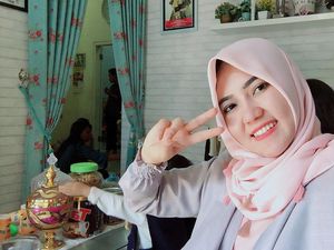 Foto Kenakan Hijab, Via Vallen Banjir Pujian