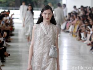 10 Tahun Berkarya, Sapto Djojokartiko Gelar Fashion Show di Istora Senayan