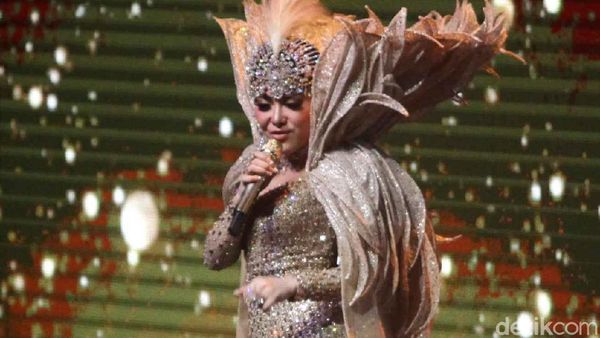 Syahrini Gelar Konser Tunggal, Dede Idol Ditangkap Polisi