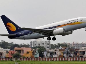 Pilot Lupa Nyalakan Pengatur Tekanan Udara, Puluhan Penumpang Luka