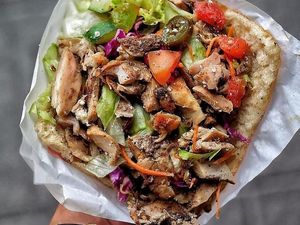 Gurih Menggoda! 10 Doner Kebab Turki Dalam Gulungan Gurih Menggoda! 10 Doner Kebab Turki Dalam Gulungan