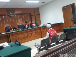 Bandar Sabu Cair Diskotek MG Divonis 19 Tahun Penjara