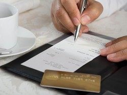 Tagihan Makan Malam Pelanggan Capai Rp. 900 Juta, Restoran Shanghai Ini Viral