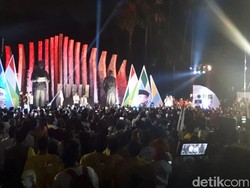Relawan Susul Jokowi-Maruf dari Tugu Proklamasi ke KPU