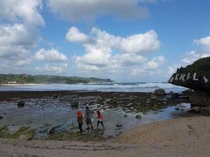 Weekend Ini, Kabur Sejenak ke Pantai Tersembunyi di Gunungkidul