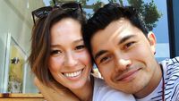 Romantisnya Pemain Crazy Rich Asians, Henry Golding dan Istri