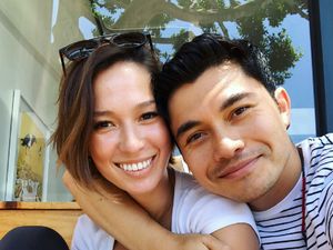 Romantisnya Pemain Crazy Rich Asians, Henry Golding dan Istri Romantisnya Pemain Crazy Rich Asians, Henry Golding dan Istri