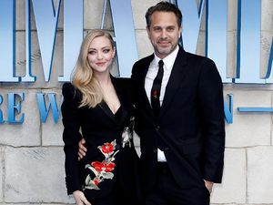 Amanda Seyfried dan Thomas Sadoski Umumkan Cerai