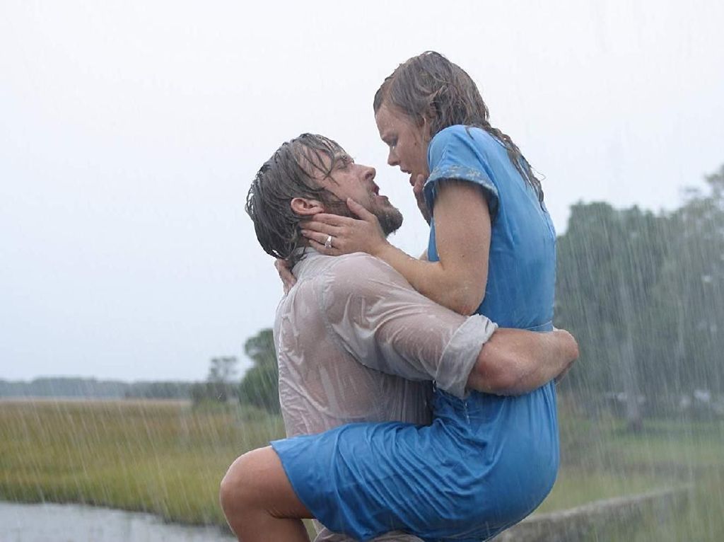 Hobi Nonton Film Romantis The Notebook Ternyata Tidak Sehat untuk Hubungan