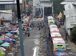 Semrawut Tanah Abang yang Pelan-pelan Dibenahi Anies