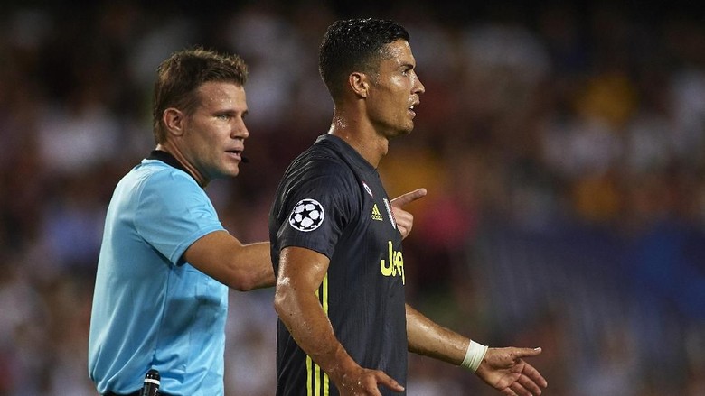 Kartu Merahnya Akan Diselidiki UEFA, Sanksi Ronaldo Bisa Bertambah