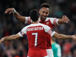 Dua gol yang sangat membantu kepercayaan diri Pierre Aubameyang yang disorot usai tampil buruk di awal musim ini. Penyerang asal Gabon tersebut baru bikin satu gol sejauh ini. (David Klein/REUTERS)