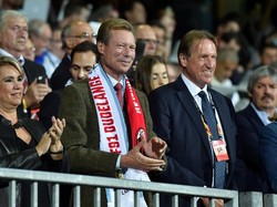 Pertandingan ini juga disaksikan Grand Duke Luxembourg, Henri. REUTERS/Eric Vidal.