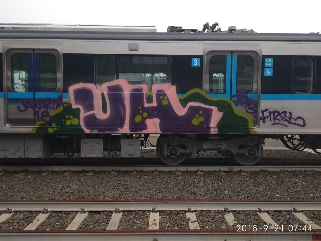 Pelaku Vandalisme MRT Diduga Sering Berpindah-pindah Negara Pelaku Vandalisme MRT Diduga Sering Berpindah-pindah Negara