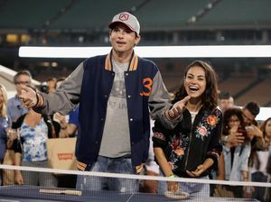 Ini Quality Time Ashton Kutcher dan Mila Kunis