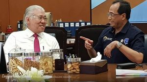 Menteri Perdagangan Enggartiasto Ternyata Sering Ke Pasar dan Doyan Keripik