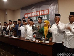 Jokowi-Maruf Amin Diklaim Dapat Dukungan dari Kiai-Santri di Jatim