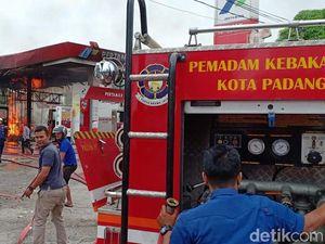 SPBU di Padang Terbakar Saat Petugas sedang Isi Jeriken