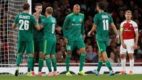 Unggul 4-0 membuat Arsenal mengendurkan tekanan dan Vorskla memanfaatkan itu untuk memperkecil skor jadi 1-4 lewat Volodimir Chesnakov (David Klein/REUTERS)