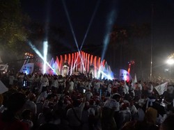 Lagu Meraih Bintang Diputar di Tugu Proklamasi Hibur Relawan Jokowi