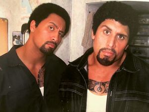 Kedekatan Para Aktor dan Kembarannya